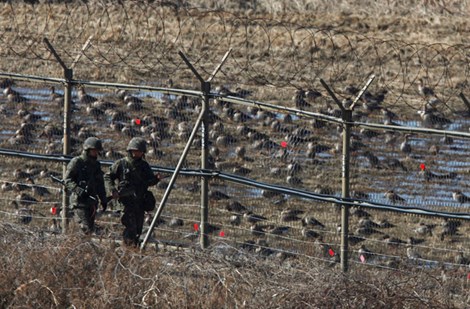 ສປປ.ເກົາຫຼີປະຕິເສດການຍິງປືນໃຫຍ່ໃສ່ສ.ເກົາຫຼີ